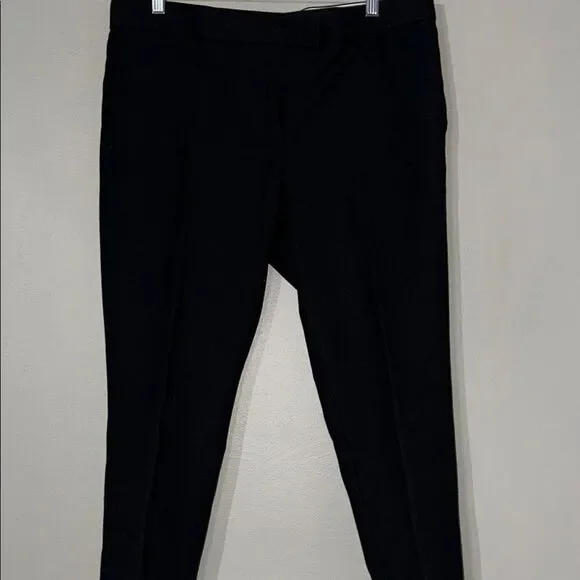 Ann Taylor Black Dress Pants with Tailored Silhouette - Picture 3 of 8